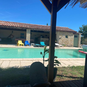 Loue appartement avec jardin